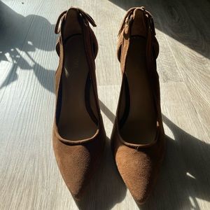 Michael Kors Suede Pumps